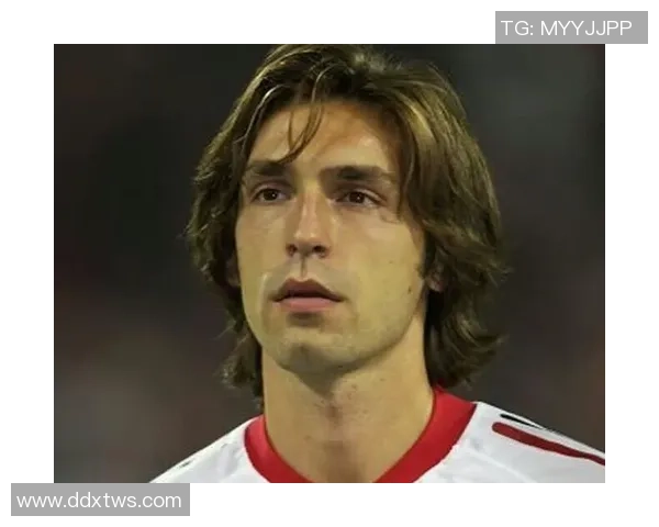 猜一猜这位足球球星帅哥的名字是什么,看看你能否识别出他是谁 猜一猜这位足球球星帅哥的名字是什么,看看你能否识别出他是谁