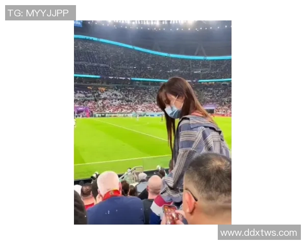 足球女神联盟集结:世界顶级女球星联袂登场展现无尽魅力与实力 足球女神联盟集结:世界顶级女球星联袂登场展现无尽魅力与实力