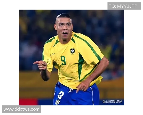 足球赛事十五号球星是谁 他的表现和影响力如何改变赛场格局