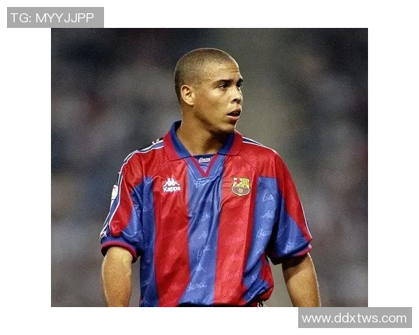 退役足球明星的传奇人生与赛场之外的精彩故事